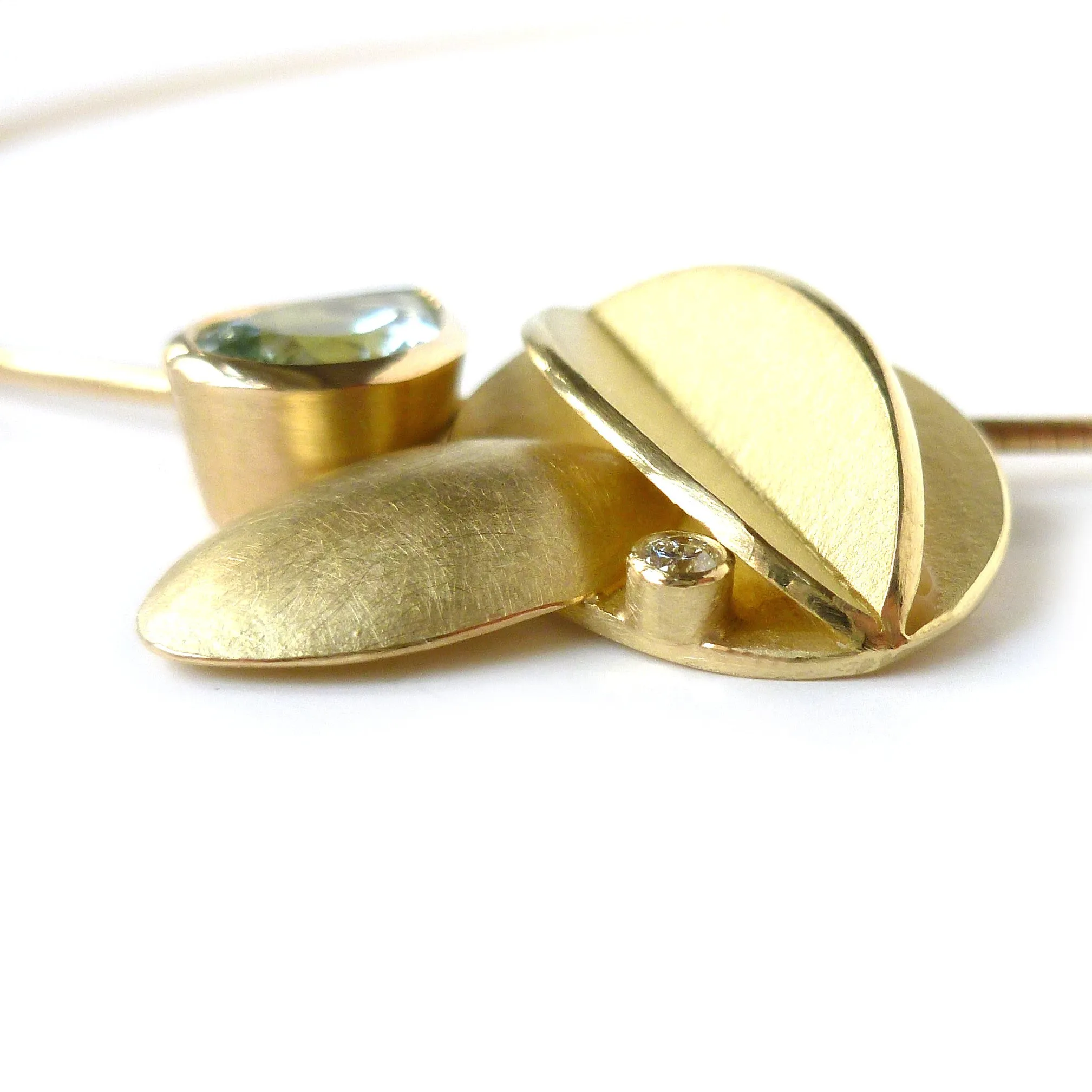 18ct Gold, Aquamarine and Diamond Necklace