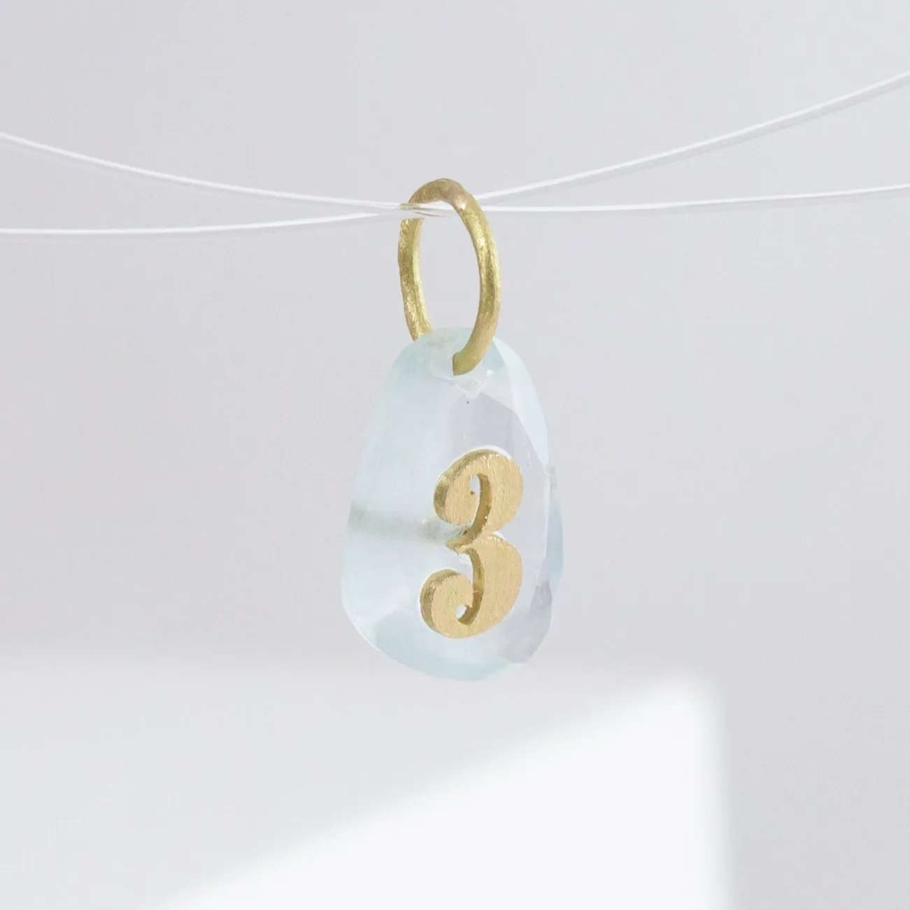 '3' aquamarine pendant