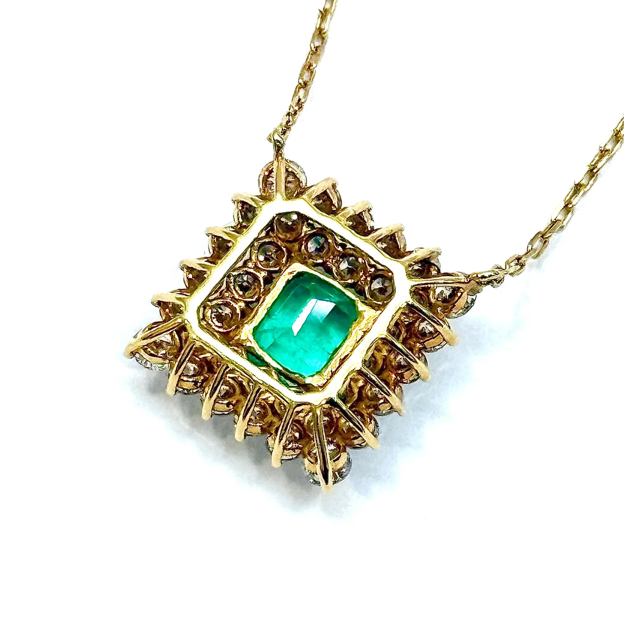 750YG Emerald & Diamond Necklace