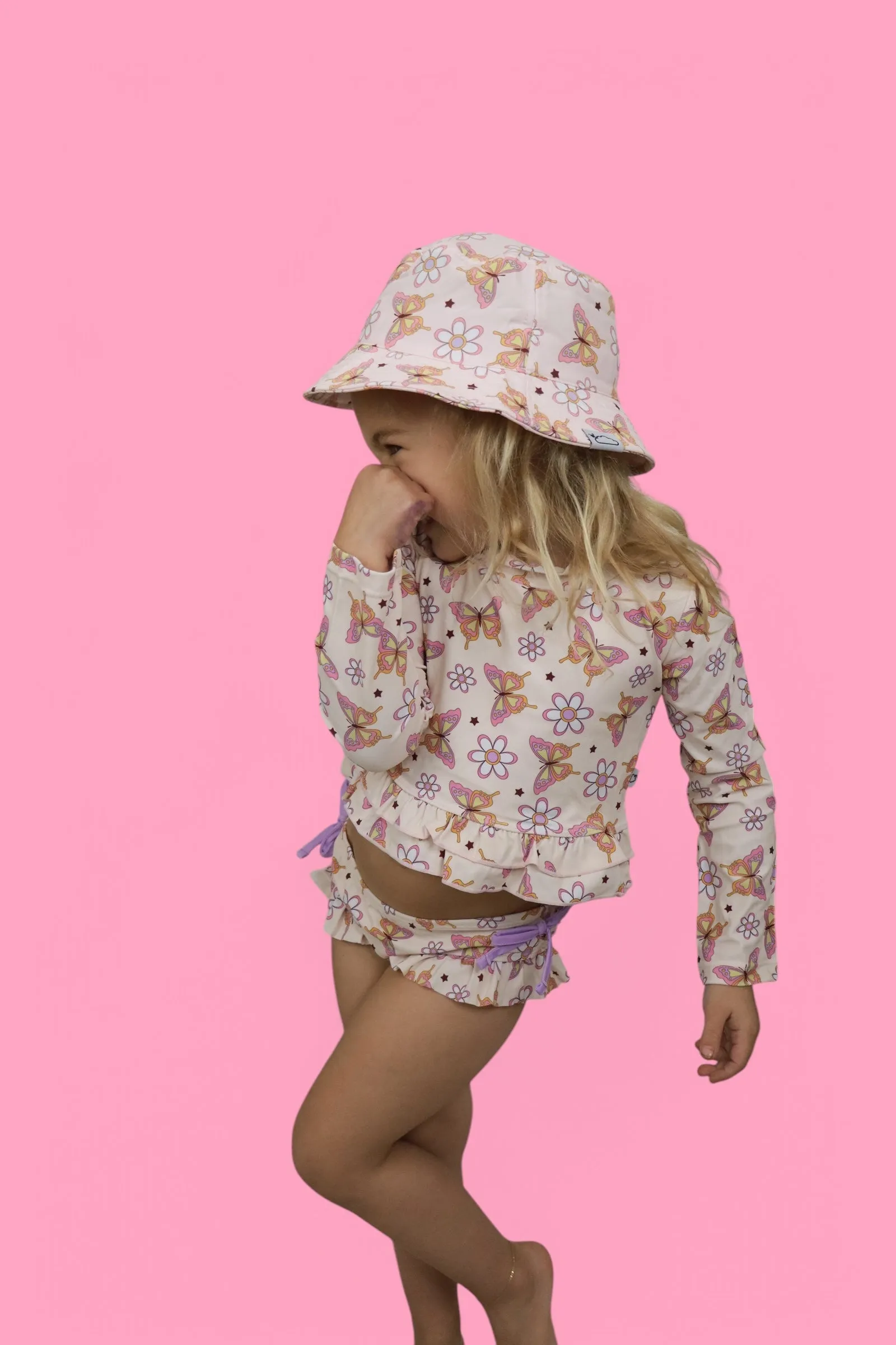 BLOSSOMIN BUTTERFLY DREAM BUCKET HAT