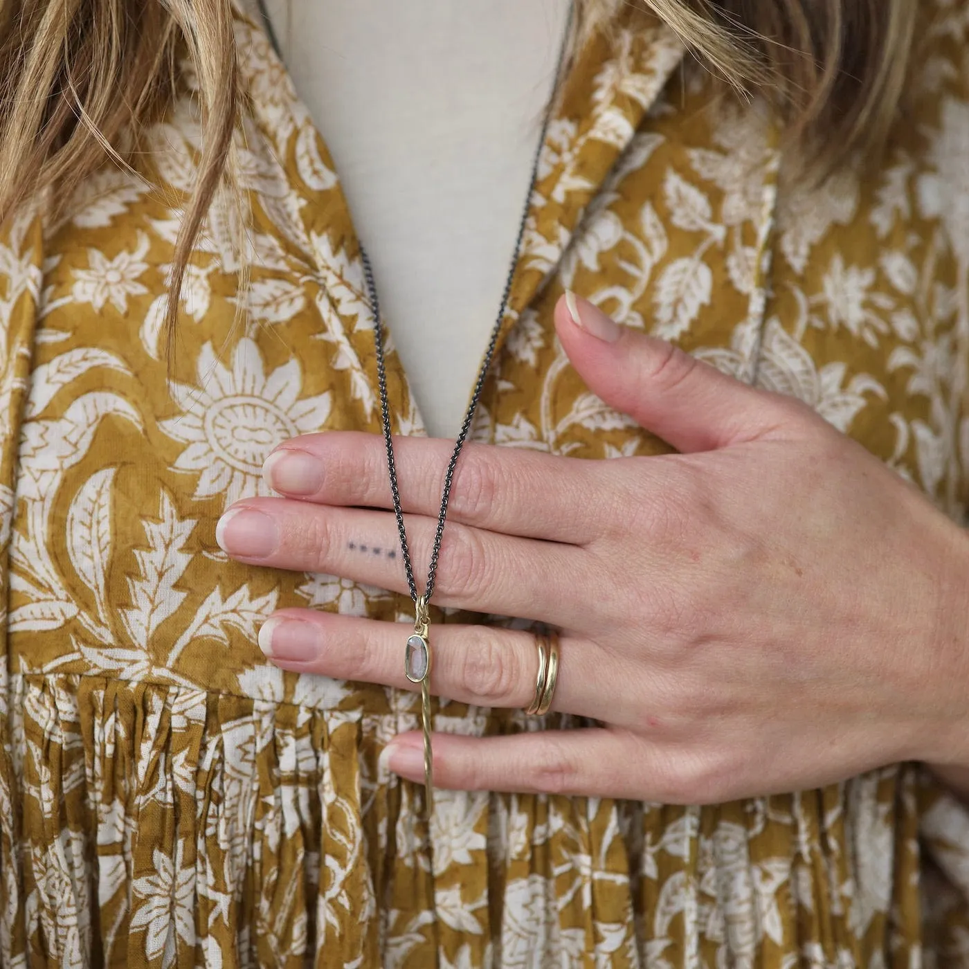 Cluster 18k Spire Necklace