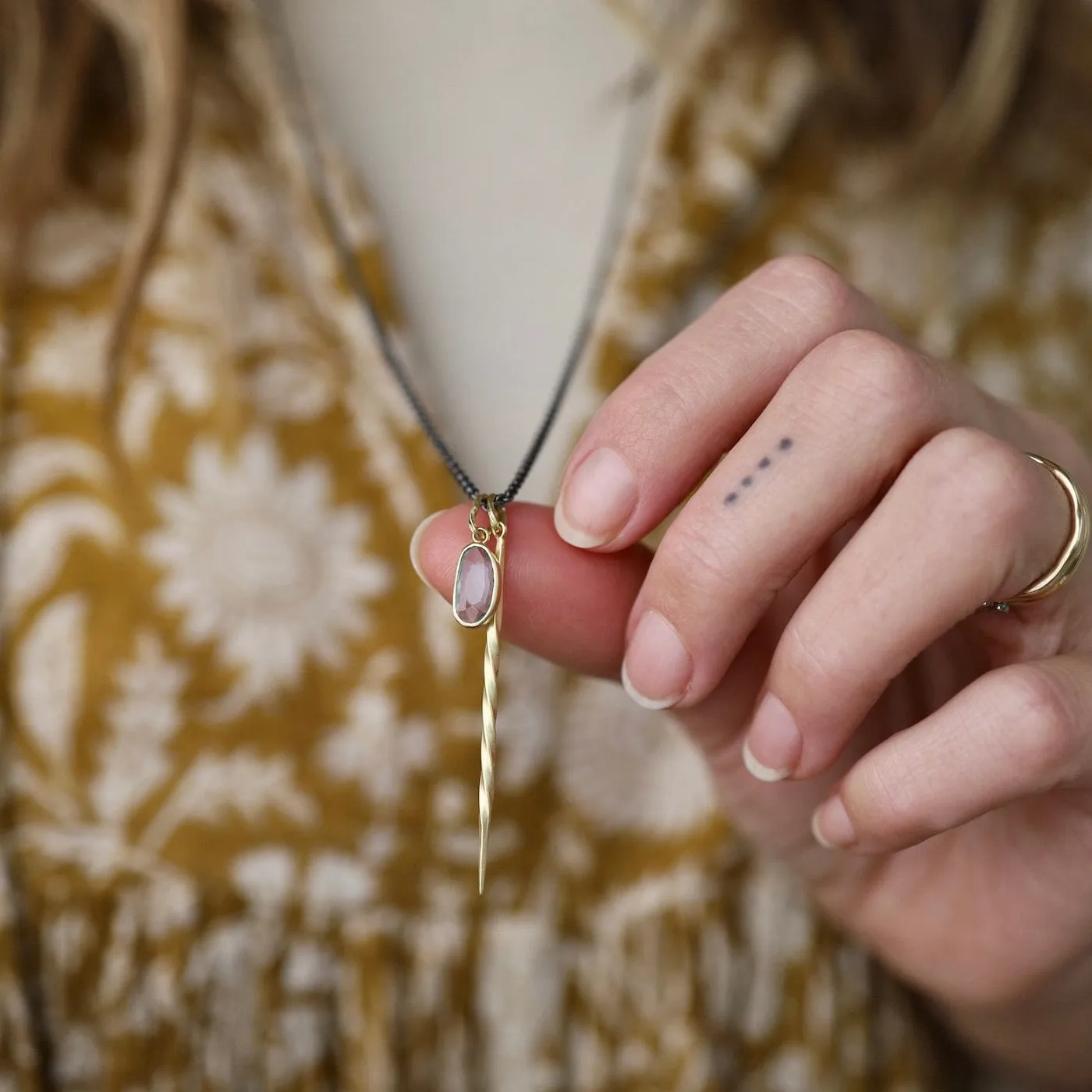 Cluster 18k Spire Necklace
