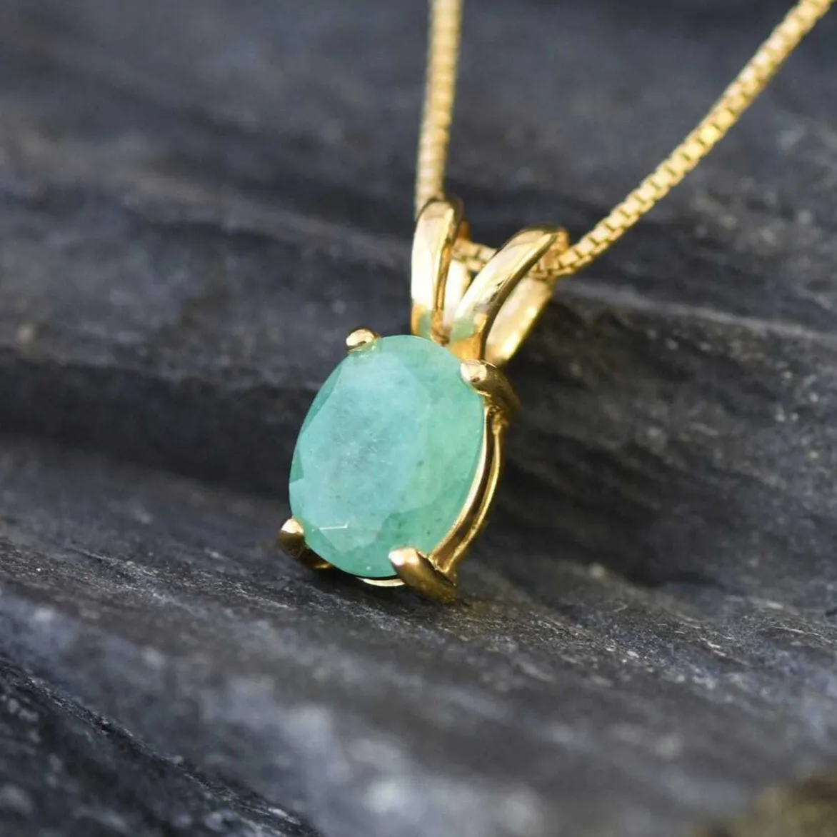 Emerald Oval Pendant - Natural Emerald Necklace, Gold Emerald Pendant