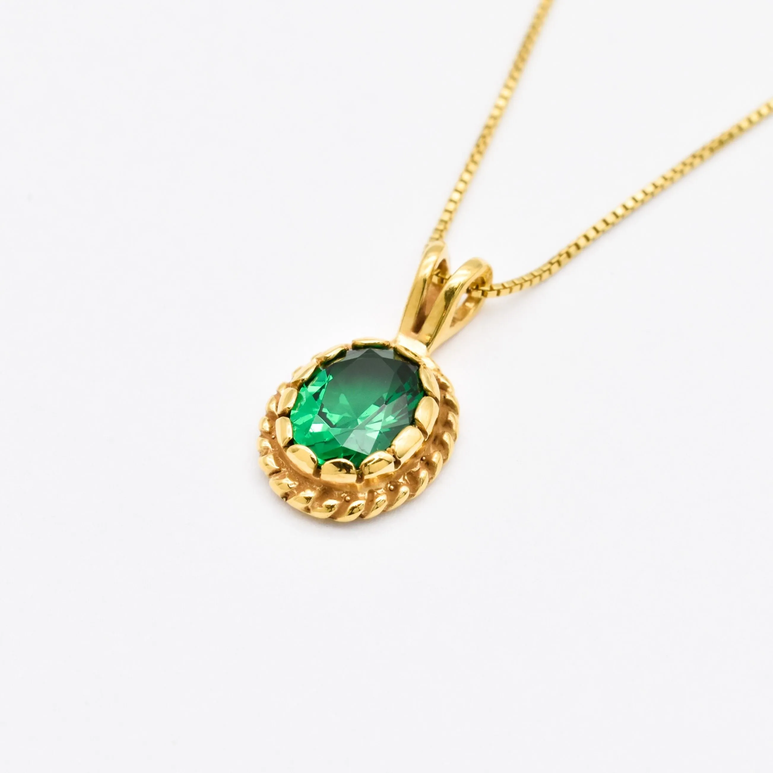 Gold Emerald Pendant - Green Vintage Necklace - Green Oval Necklace