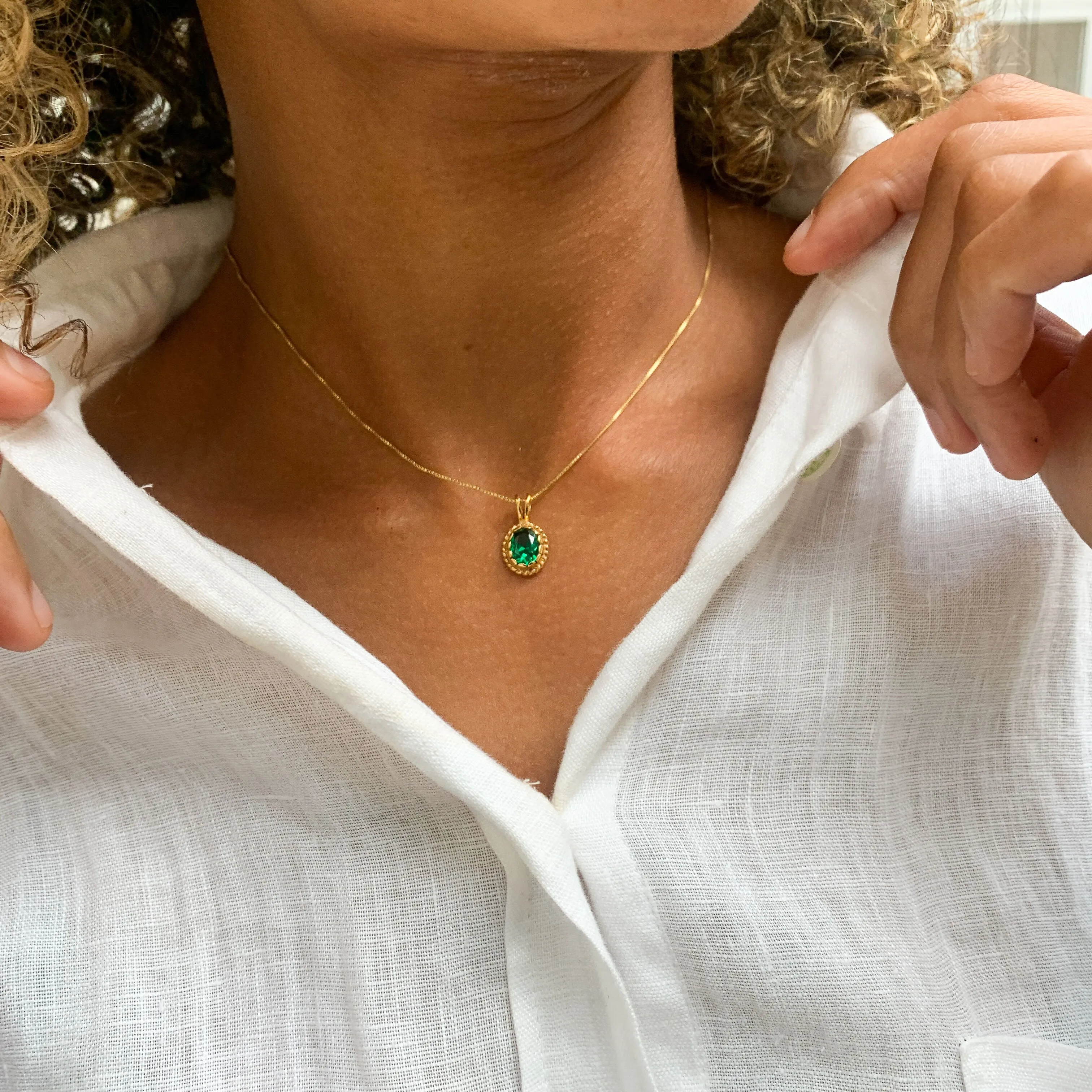 Gold Emerald Pendant - Green Vintage Necklace - Green Oval Necklace