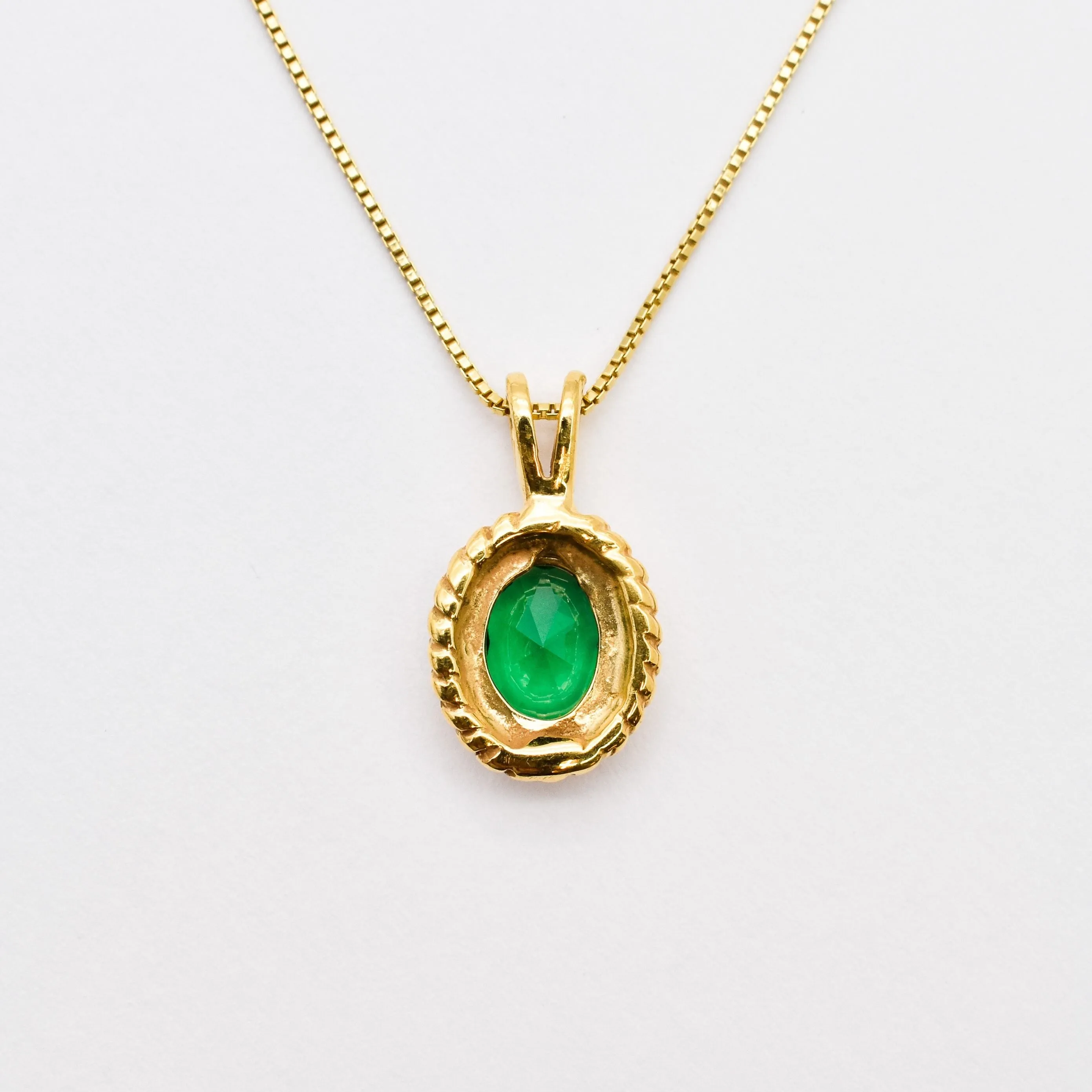 Gold Emerald Pendant - Green Vintage Necklace - Green Oval Necklace
