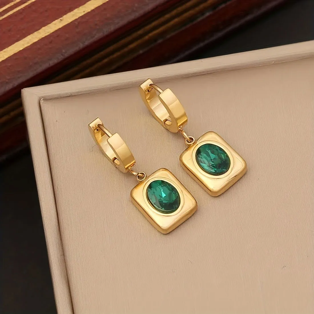 Golden Emerald Zircon Pendant Necklace & Earrings