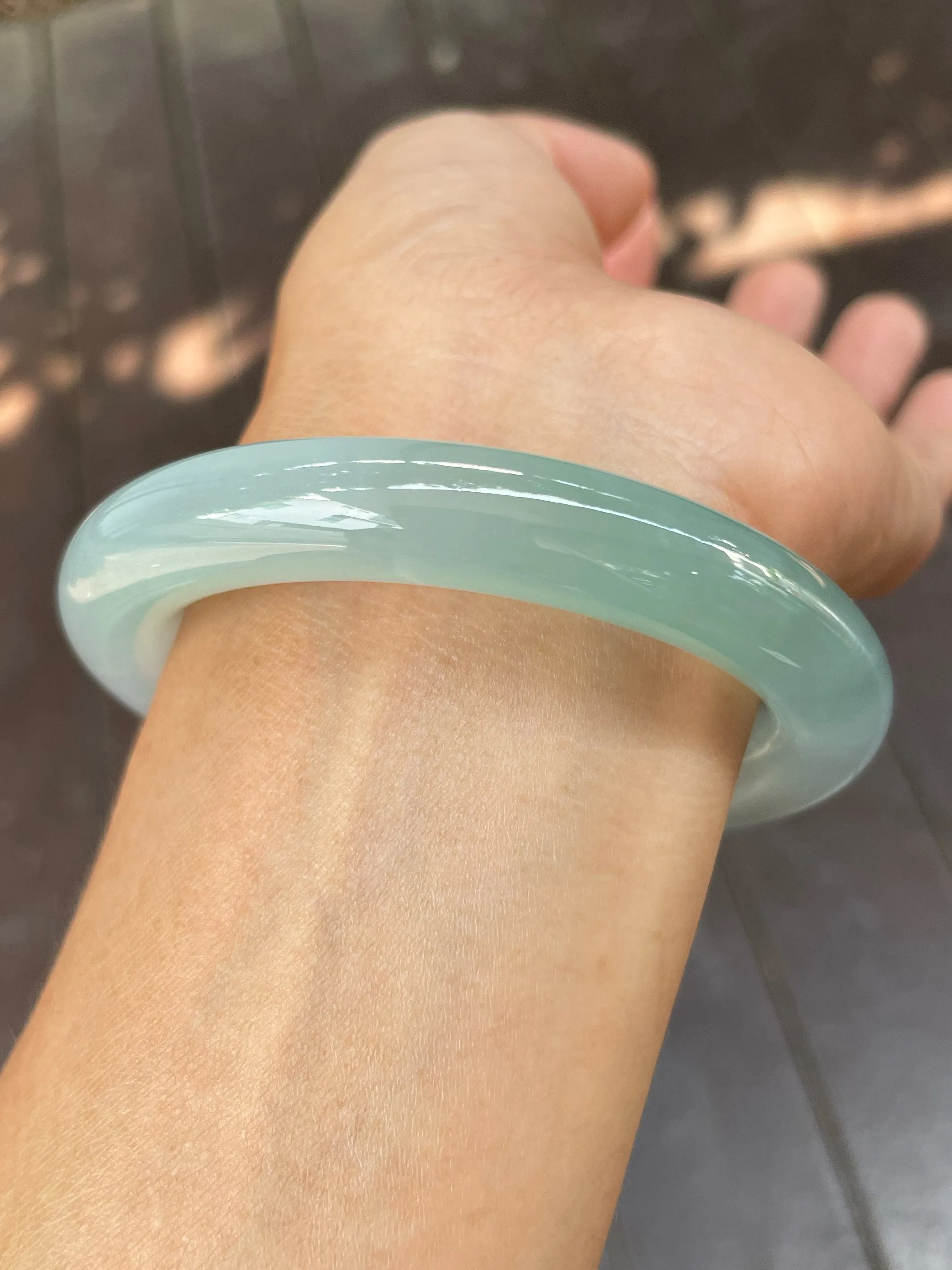 Light Green Jade Bangle | 56mm (NJBA156)