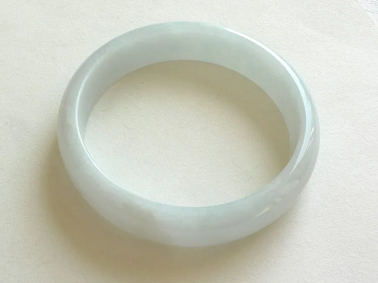 Natural Jade Bangle Jadeite Bangle Internal Diameter 55mm BER781