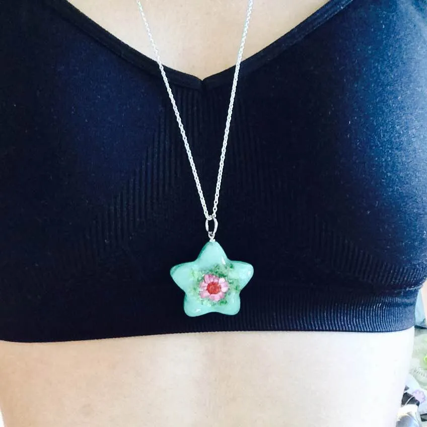 (On Sale!) Aquamarine Real Flower Necklaces
