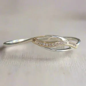 "Crest" Diamond Bracelet