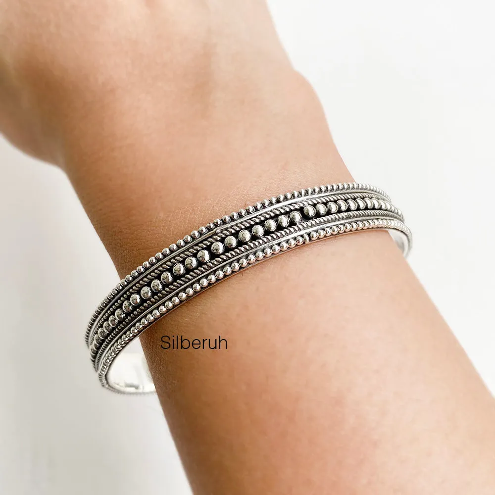 Silver Rava Kada Bangle