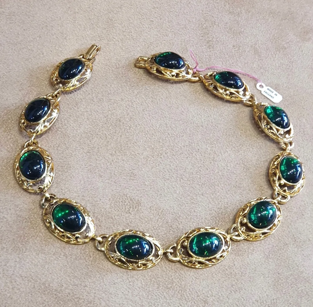 Statement Green Cabachon Glass Vintage Necklace