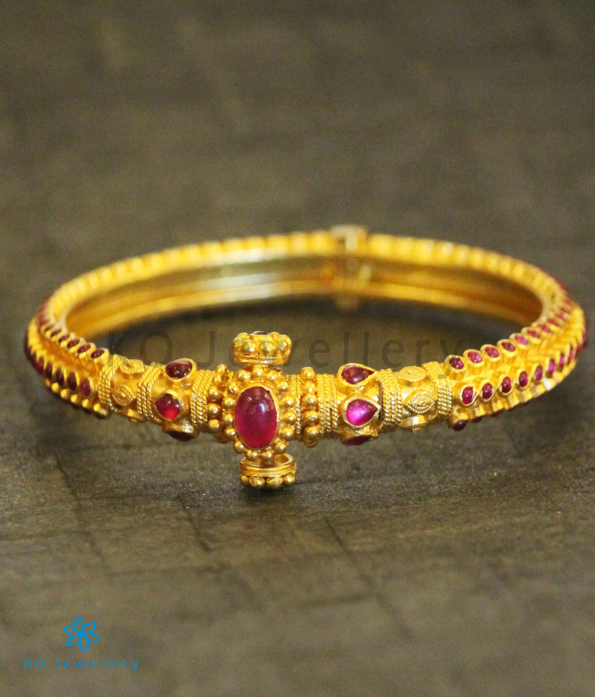 The Aaratrika Silver Kempu Bracelet(Red/Size 2.2/2.4/2.6/2.8)