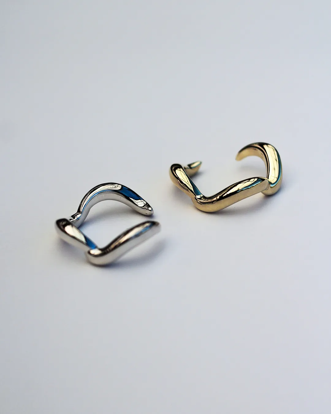 Wave Ear Cuff